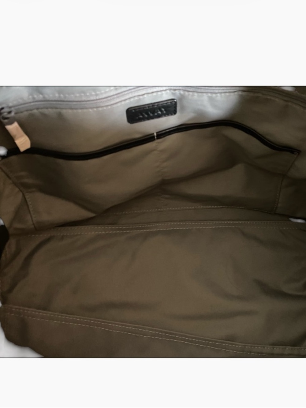 Away Everywhere Bag OG 1st Generation Travel Bag Olive Green - Picture 9 of 10